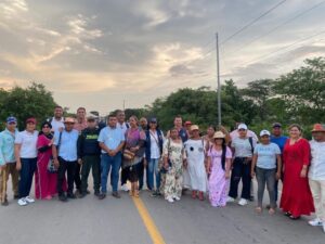 Levantan bloqueos en La Guajira tras acuerdos entre comunidades indígenas - Otras Ciudades - Colombia