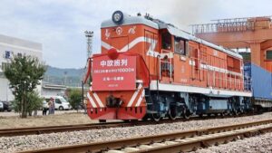 Los viajes en trenes de carga China-Europa llegan a 10.000 en 2023