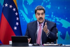 Maduro llevaría ventaja sobre la oposición en las elecciones, Data Viva