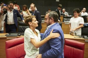 María Chivite, investida presidenta de Navarra con el apoyo de PSN, Geroa Bai, Contigo y la abstención de Bildu