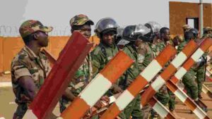 Níger pone en alerta ante amenaza de una acción militar