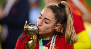 Olga Carmona, de España campeona en Mundial Femenino, habló de muerte de su papá