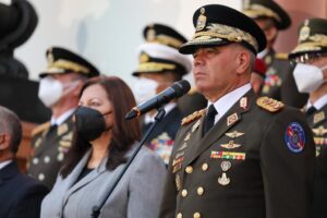 Padrino López rechaza "llamados golpistas y desestabilizadores"