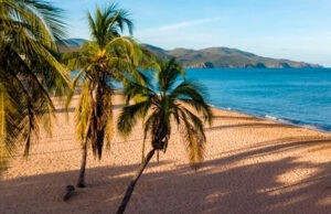 Playa San Luis, extenso paraíso sucrense para el disfrute de los turistas