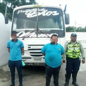 Polinaguanagua atendió denuncia ciudadana contra camioneteros 