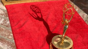 Premios Emmy se celebrarán el 15 de enero tras ser pospuestos por la huelga