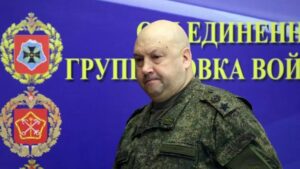 Putin destituye al general Surovikin como jefe de las Fuerzas Aeroespaciales rusas