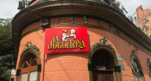 Quiénes son los dueños del restaurante La Juguetería en Bogotá