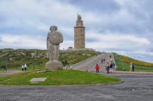 Recorrido turístico por el Municipio La Coruña de la provincia de Galicia en España, con opciones de alojamiento