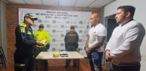 Recuperan los guantes del boxeador Óscar Rivas en Cali - Cali - Colombia