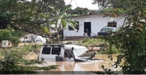 Santa Elena de Uairén está bajo las aguas tras desbordamiento del río
