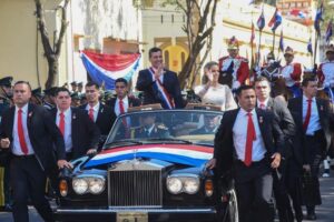 Santiago Pea, nuevo presidente de Paraguay, promete que el mundo ver "el resurgir de un gigante"
