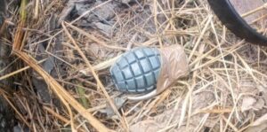 Trabajador encuentra granada en un parque público de Chacao