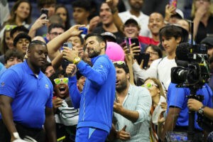 US Open: Djokovic rescata el número 1 y exhibe fortaleza en su regreso a Nueva York