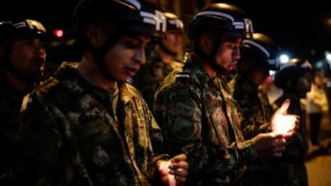 Un soldado muerto y cuatro heridos en ataque a patrulla del ejército colombiano