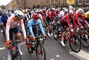 Una protesta interrumpe el Mundial de ciclismo en ruta en Escocia