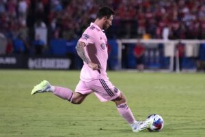 Victoria en penales para Inter Miami y tercer doblete de Leo Messi en la MLS (VIDEO)