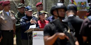 Alrededor de 500 presos se fugaron de la cárcel de Tocorón durante una «exitosa» intervención de las autoridades venezolanas