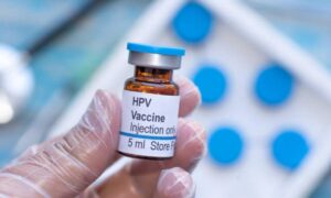 Â¡Pilas! Vacuna contra virus de papiloma humano serÃ­a gratis para hombres: esto se sabe