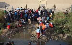Aumenta violencia y trato inhumano de Guardia Nacional de EE.UU. en frontera de México - AlbertoNews