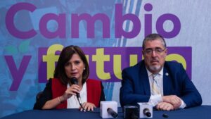 Bernardo Arévalo paraliza su participación en la transición del poder en Guatemala