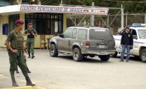 Buscan a «delincuentes fugitivos» en segunda fase del operativo en Tocorón