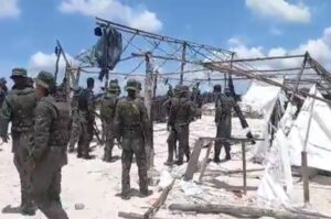 Caos y violencia en mina del Yapacana: desalojo desencadena conflictos incendiados y heridos