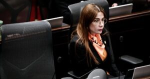 Catherine Juvinao se “bajó” de la reforma a la salud: anunció que votará negativa la ponencia del Gobierno