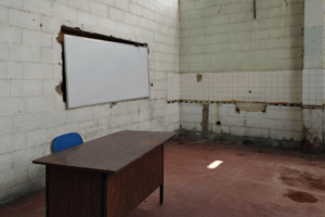 Colegios del oeste de Caracas inician el año escolar con infraestructuras deterioradas