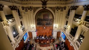 Empieza en Chile proceso para votar por artículos de nueva Constitución