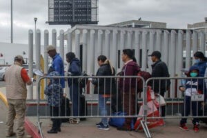 Comisión Mexicana de Refugiados suspende solicitudes de asilo