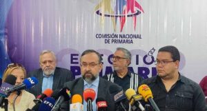 Comisión Nacional de Primaria discute asistencia técnica del CNE con candidatos