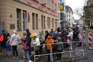 Crece la preocupacin en Ucrania por la posibilidad de que muchos no regresen de los pases de acogida