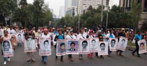 Crece reclamo de información en México por caso Ayotzinapa
