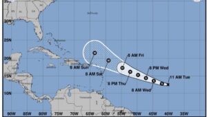Depresión tropical Trece amenaza el Atlántico como posible "poderoso huracán" en los próximos días