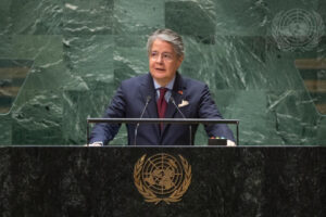 Ecuador pide ayuda a la ONU para atender a migrantes