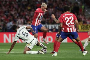 El Atltico se lleva un derbi 'de arcilla' con autoridad ante un Real Madrid muy blando en defensa | LaLiga EA Sports 2023
