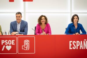 El PSOE presentará mociones en ayuntamientos para defender la negociación con los independentistas catalanes