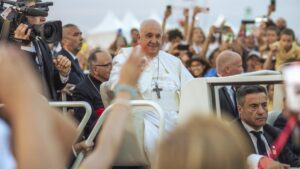 El Papa insta a abordar los fenómenos migratorios desde la fraternidad y el respeto a la vida humana