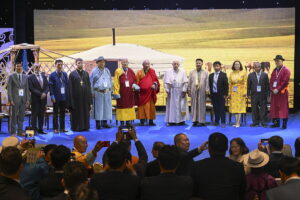 El Papa lanza en Mongolia un mensaje a los catlicos chinos: "Les pido que sean buenos cristianos y buenos ciudadanos"