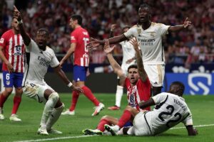El despertar terrorfico del Madrid, 6 goles en contra antes del minuto 18: "Es mi culpa" | LaLiga EA Sports 2023