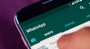 El sencillo proceso que puedes hacer en Whatsapp para alargar la vida de tu móvil