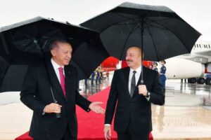 Erdogan celebra el triunfo de Azerbaiyn en Nagorno-Karabaj, mientras miles de armenios huyen de la regin