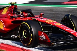 F1: Carlos Sainz hace soar a los 'tifosi' con una fantstica 'pole' en Monza