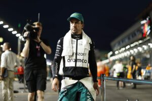 F1: Las calamidades de Fernando Alonso, último en Singapur: "El coche es inconducible"