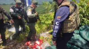 FANB destruye campamento de narcotráfico internacional en Apure