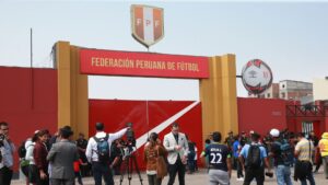 Federación Peruana de Fútbol investiga a técnico por "actos de racismo”