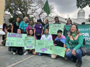 Feministas realizaron concentración verde por el aborto legal, seguro y gratuito en Venezuela