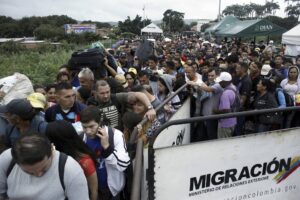 Flujo migratorio en aumento: La cifra de venezolanos en Colombia superó la de la población de Medellín (Detalles) - AlbertoNews