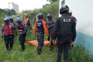 Hallaron el cadáver de un hombre en el río Guaire a la altura del distribuidor Macaracuay